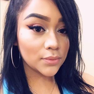 Meet your Posher, Martinez